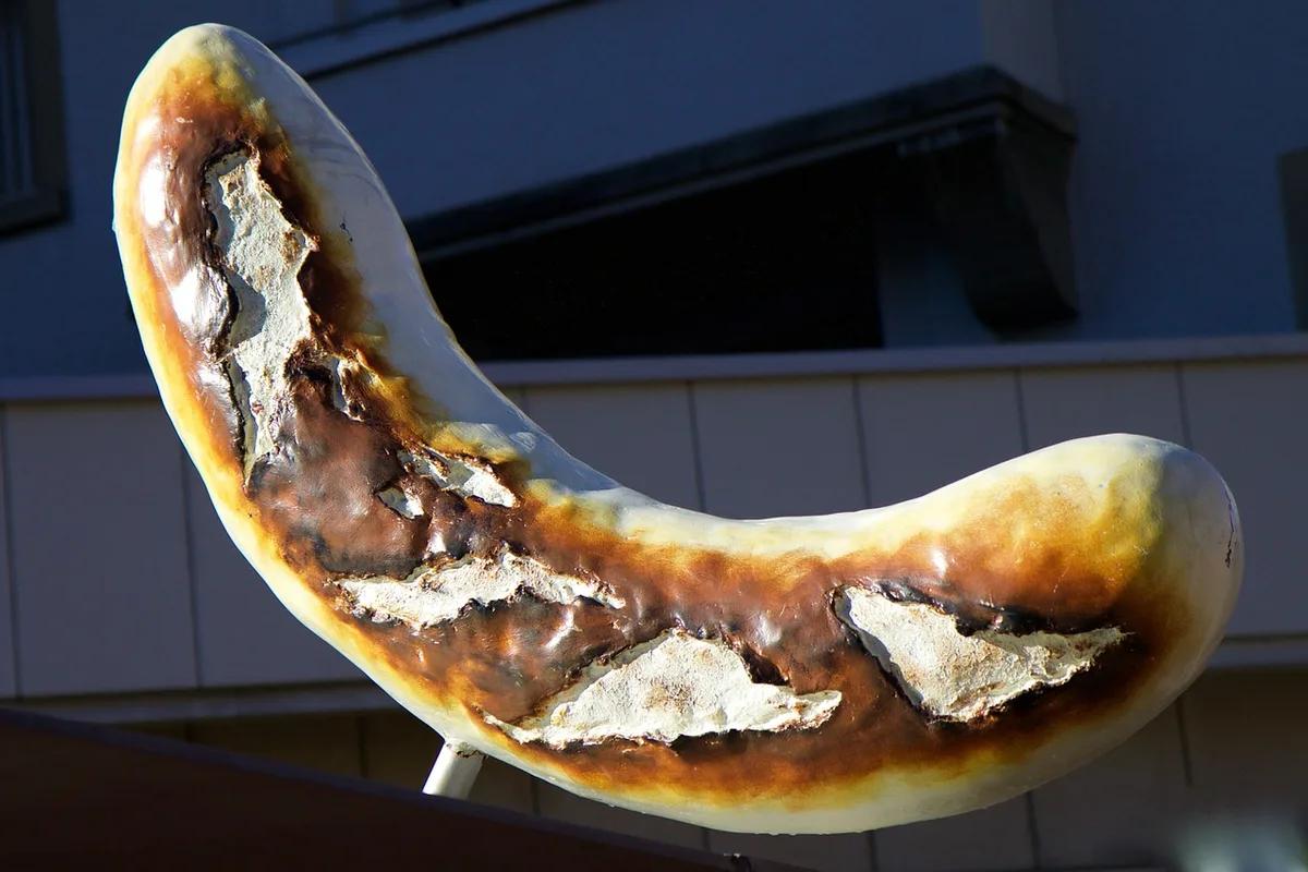 Sie dürfen in das Bild hineininterpretieren, was Sie möchten. Falls Sie eine bessere Idee für ein Symbolbild haben, lassen Sie es uns wissen. bratwurst